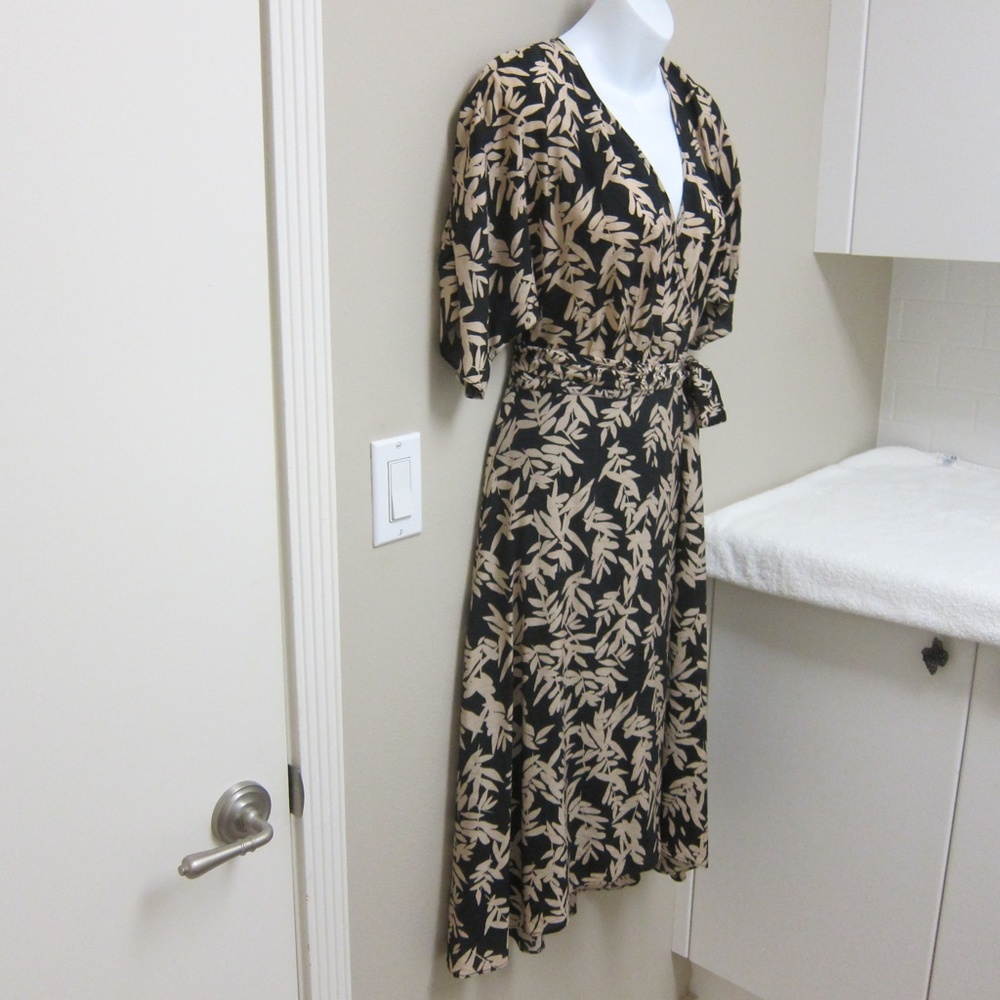 NEW! ba&sh Tabby Wrap Dress Black & Beige Print Midi Length + ba&sh Tote - XS - Picture 6 of 17